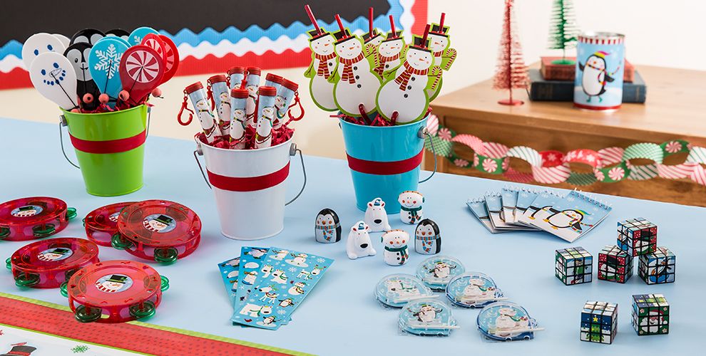 Christmas Party Favors & Christmas Activities - Party City