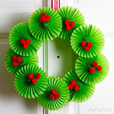 Christmas Fan Wreath DIY DIY Wreath Ideas Christmas Party Ideas Holiday Party Ideas