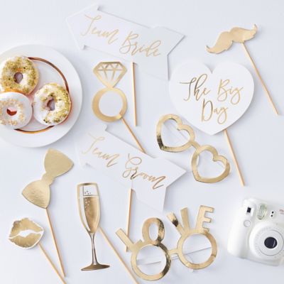 wedding and party accessories