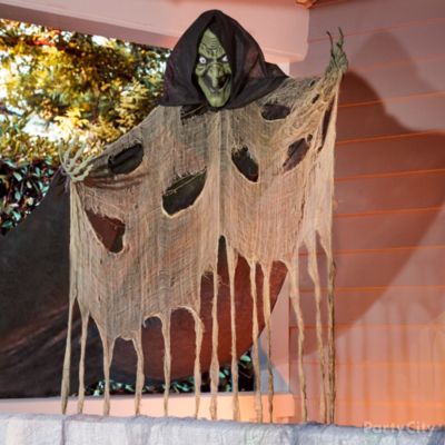 Knitting Grandma Skeleton Idea - Haunted House Entrance Ideas ...