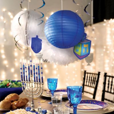 hanukkah decor